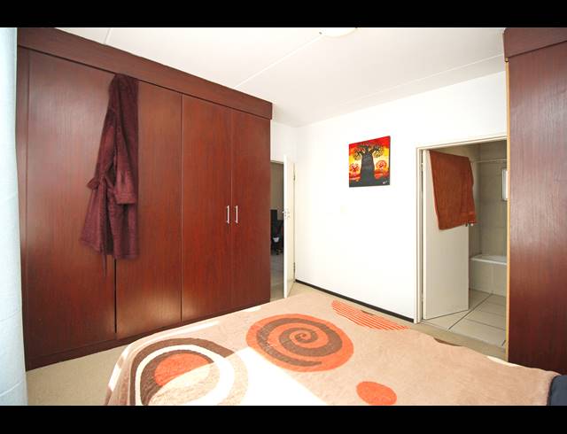 1 BEDROOM APARTMENT FOR SALE IN FERNDALE